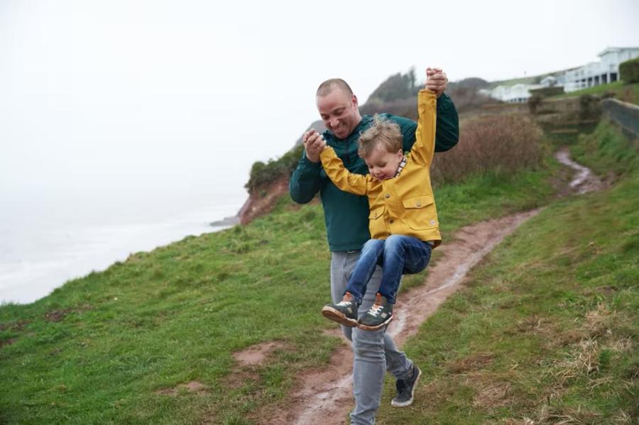 the south west Coastal Path at Devon Cliffs Holiday Park