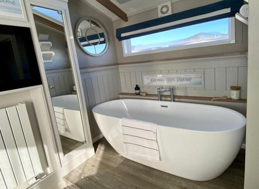 luxury bath in a luxury lodge