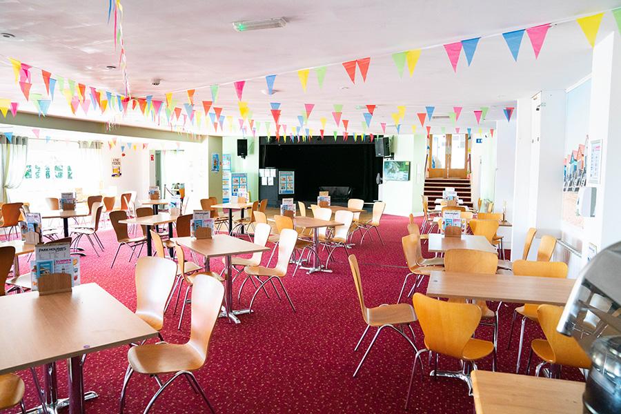 Polperro Holiday Park restaurant with entertainment