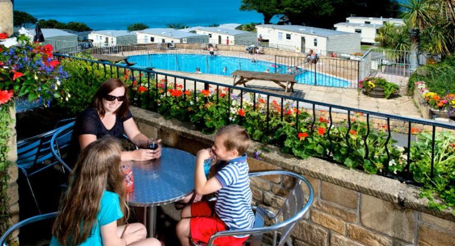 Sandaway Beach Holiday Park outdoor pool with sea views