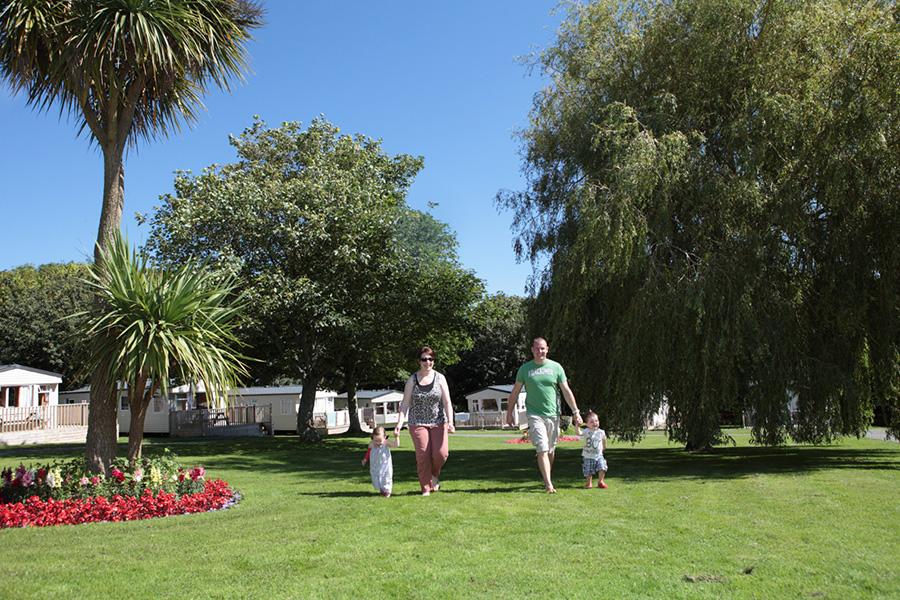 lots of space around the caravans at Trevella Holiday Park