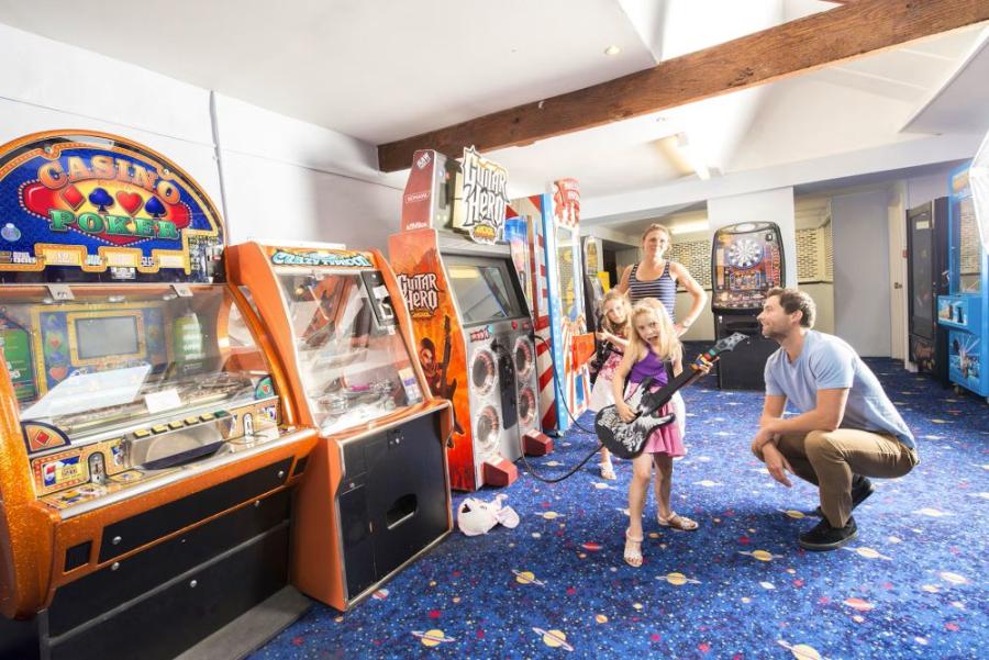 amusement arcade at Widemouth Bay Caravan Park