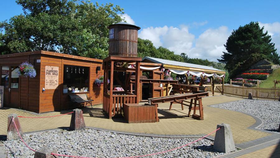 Holywell Bay Holiday Park facilities