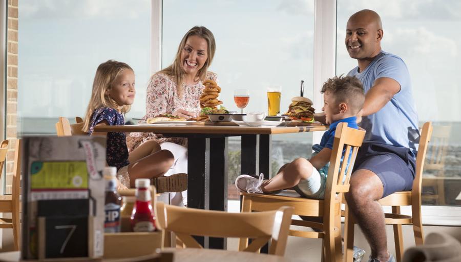 restaurant at Coopers Beach Holiday Park