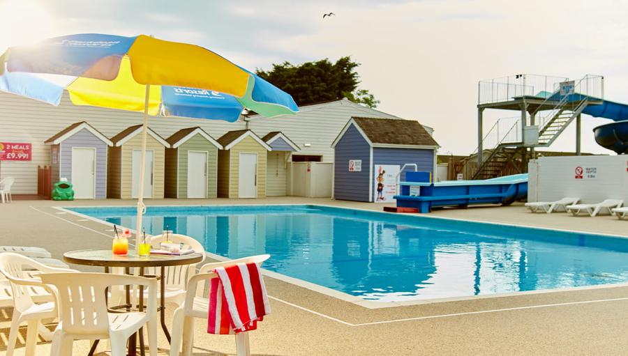 Breydon Water Holiday Park outdoor swimming pool