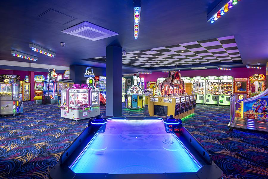 amusement arcade at Martello Beach Holiday Park