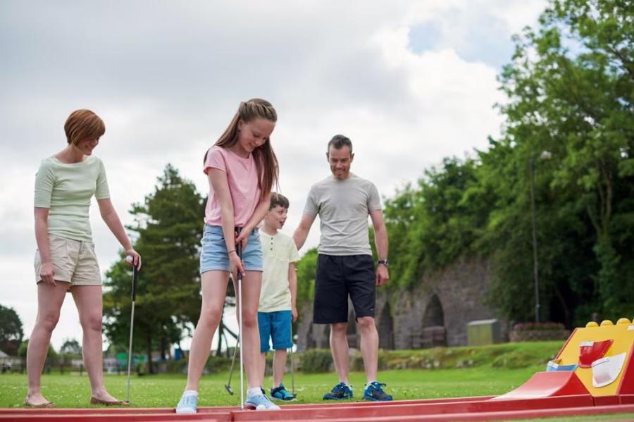 crazy golf at Kiln Park Holiday Park