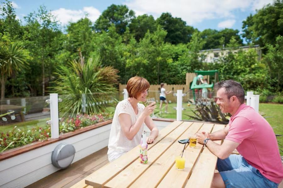 eating outside on holiday at Kiln Park Holiday Park