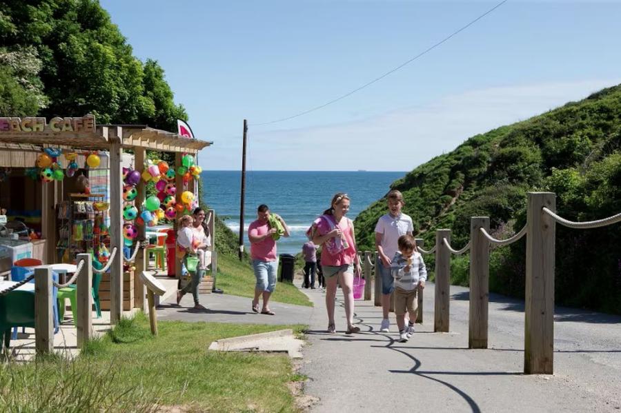 walking back from the beach at Reighton Sands Holiday Park