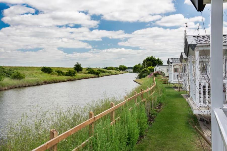 caravans with fishing in essex