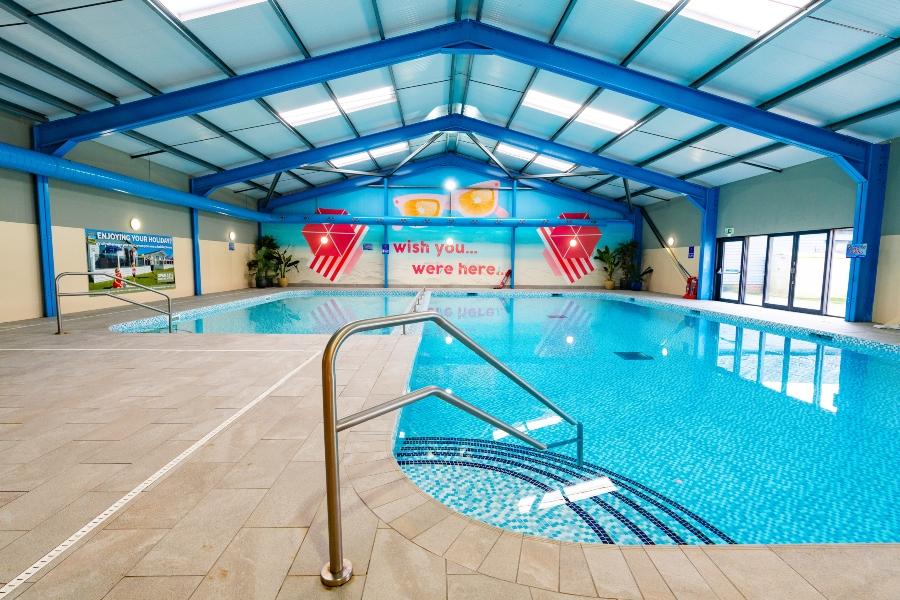 indoor swimming pool at Marlie Holiday Park