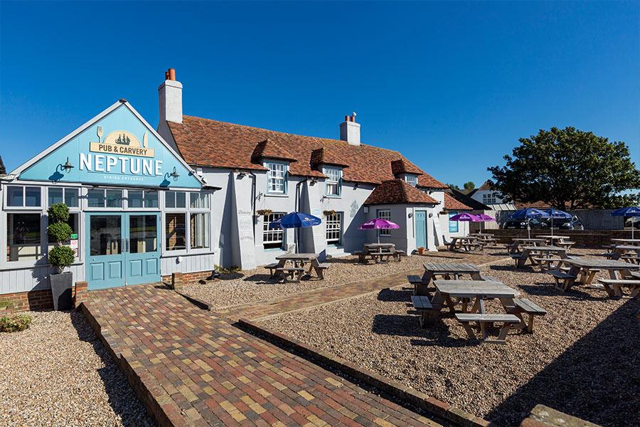 outside the restuarant at New Beach Holiday Park