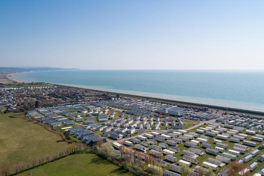 overview of New Beach Holiday Park by the beach in Kent