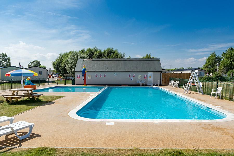 outdoor swimming pool at Seaview Holiday Park in Kent