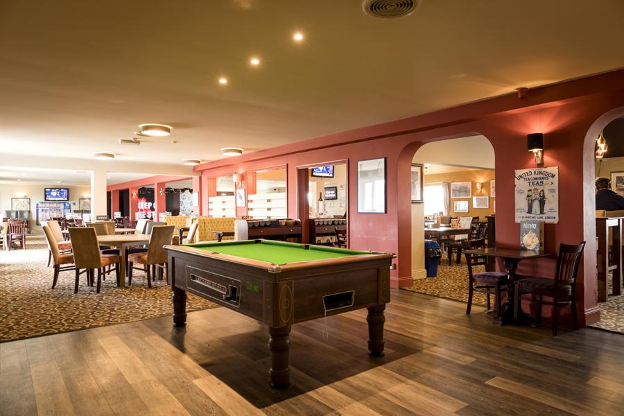 bar area with pool tables at Seaview Holiday Park