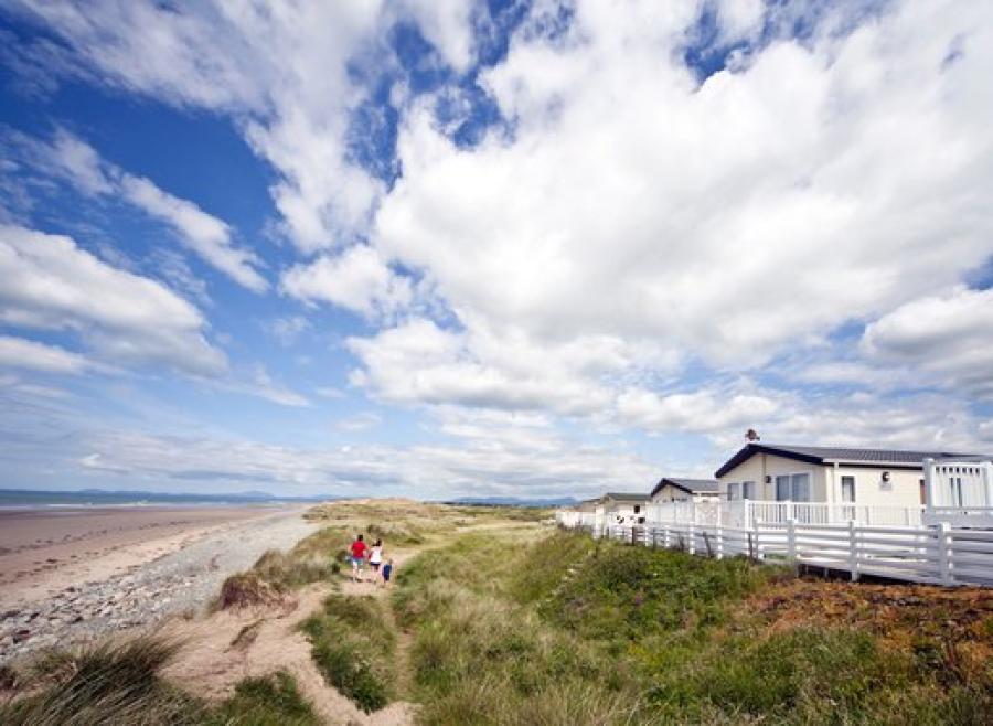 lodges and caravans in Gwynedd by the beach at Barmouth Bay Holiday Park