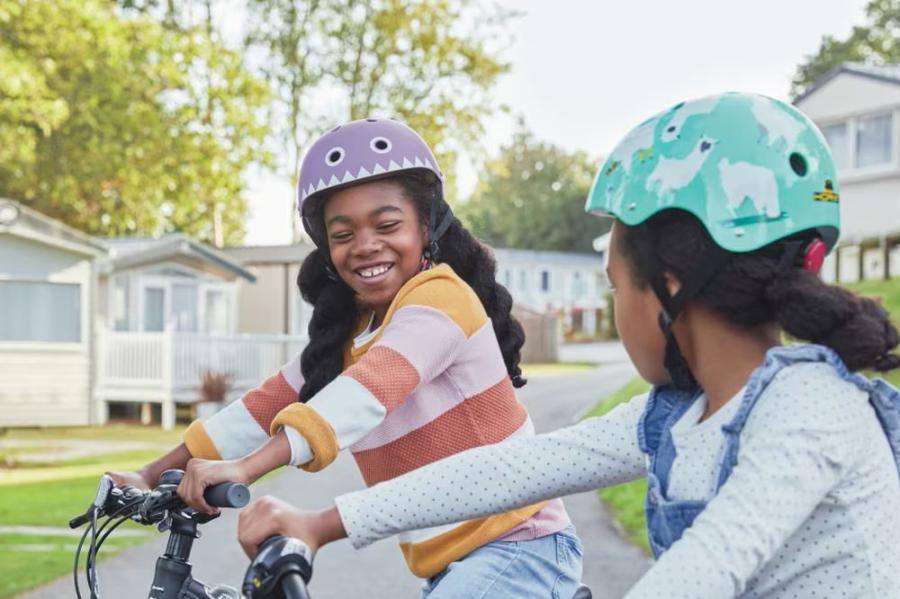 biking arlund the holiday park